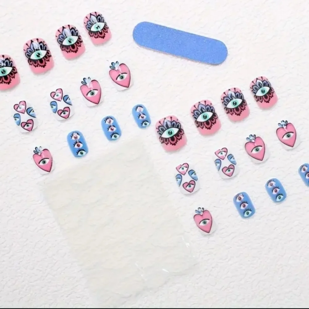 🔥3/$21 Love and eye design short Press on False nails